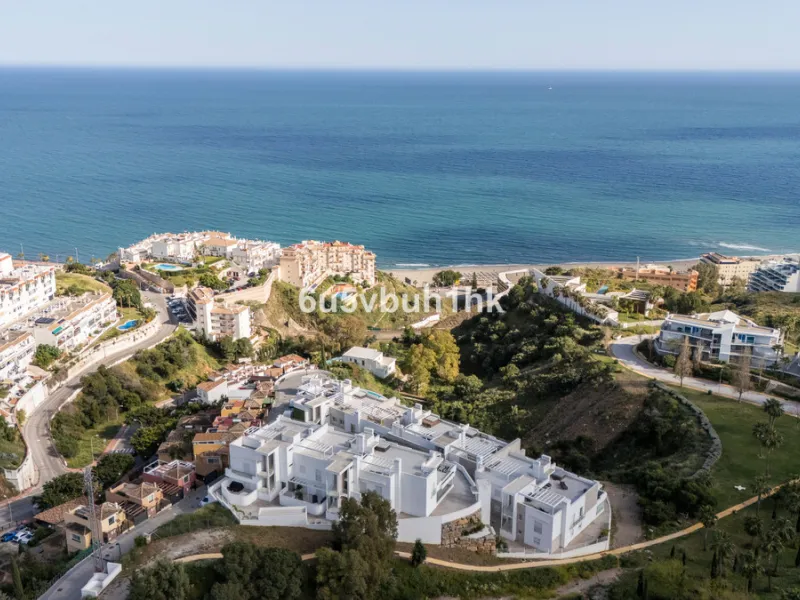 The One is more than an address – it's a promise of peace, light, space, and a lifestyle you've only dreamed about. This unique penthouse seamlessly combines elegance, comfort, and top-tier technical quality with a soulful bohemian charm – all on one spac