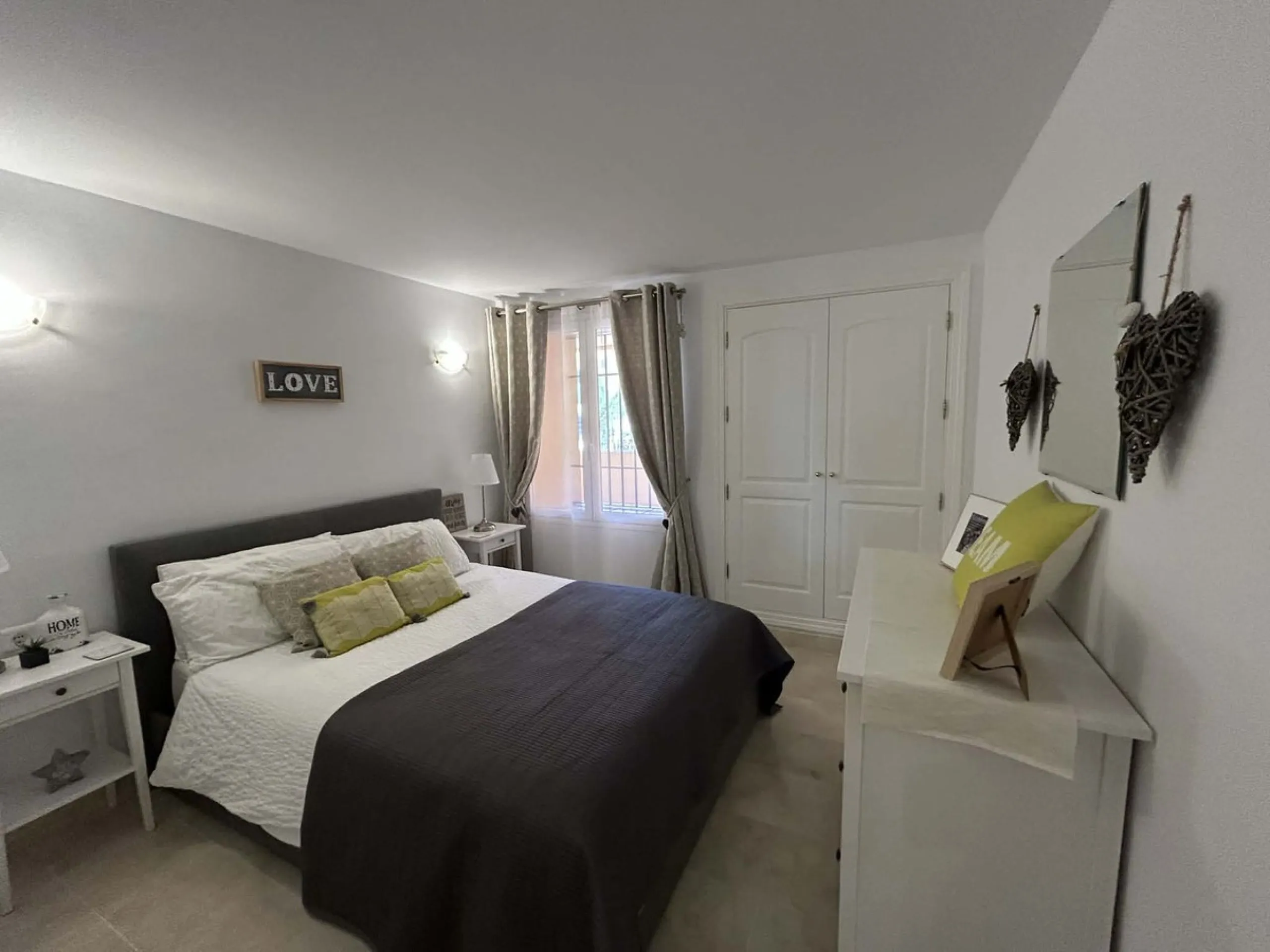 Elegant and bright west facing apartment situated in Santa Maria Village, a gated 24hour security community nested in Elviria, only minutes away from Marbella's nicest sandy beaches. This immaculate apartment combines comfort, style and convenience and fe