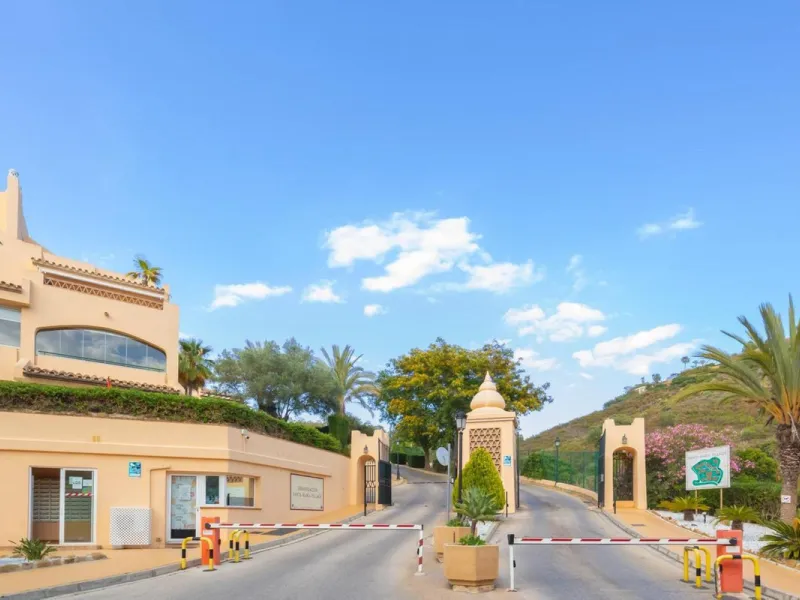 Elegant and bright west facing apartment situated in Santa Maria Village, a gated 24hour security community nested in Elviria, only minutes away from Marbella's nicest sandy beaches. This immaculate apartment combines comfort, style and convenience and fe