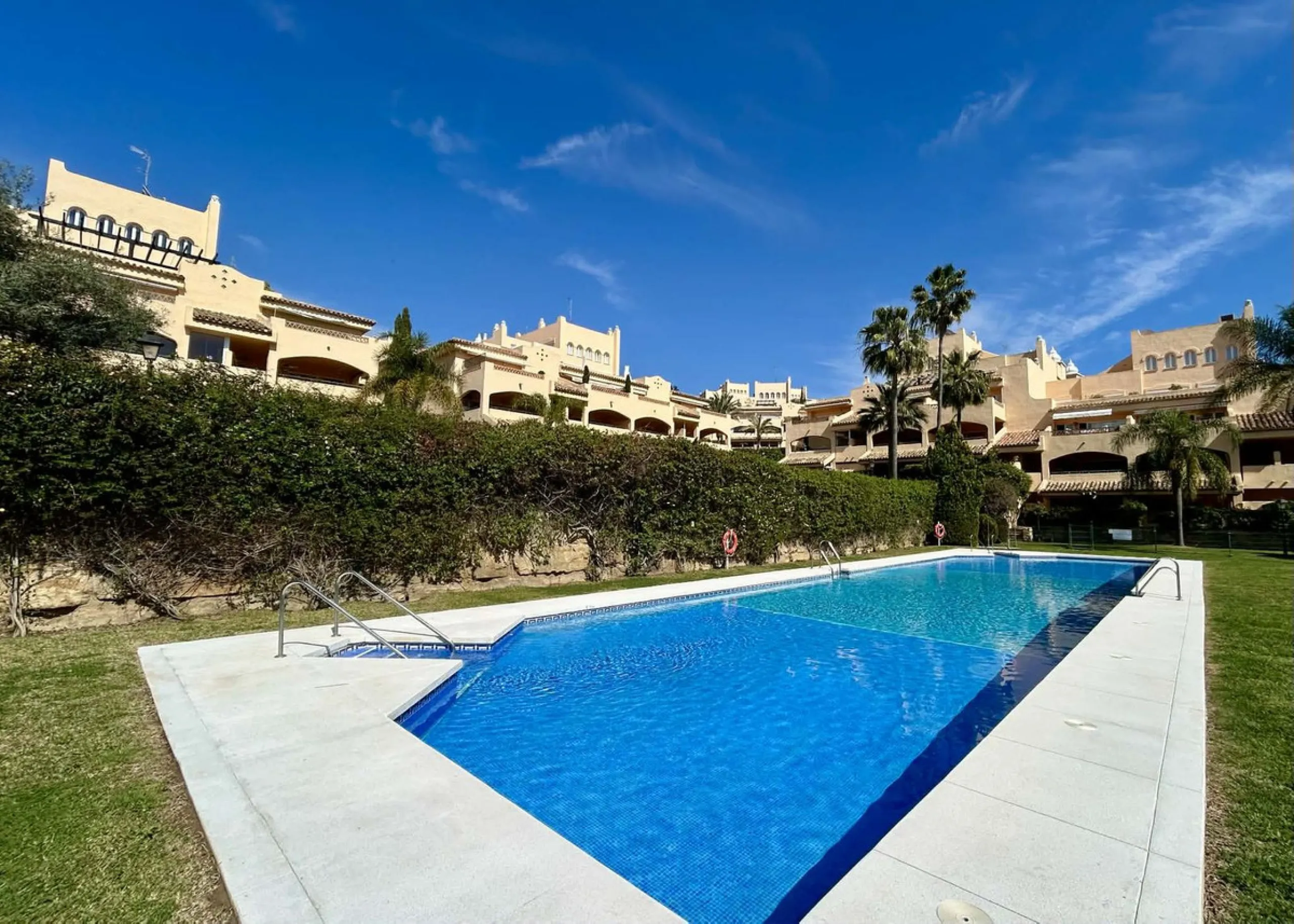 Elegant and bright west facing apartment situated in Santa Maria Village, a gated 24hour security community nested in Elviria, only minutes away from Marbella's nicest sandy beaches. This immaculate apartment combines comfort, style and convenience and fe