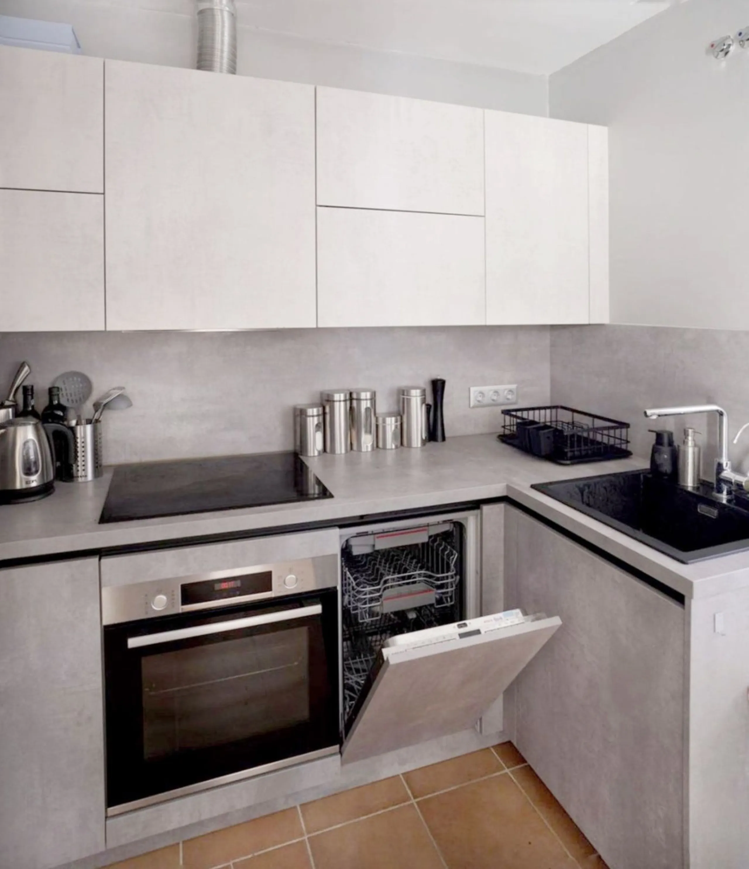 House - Townhouse в продаже в Marbella, Málaga. В доме 2 спален и 2 ванных комнат. Площадь дома 159 м²