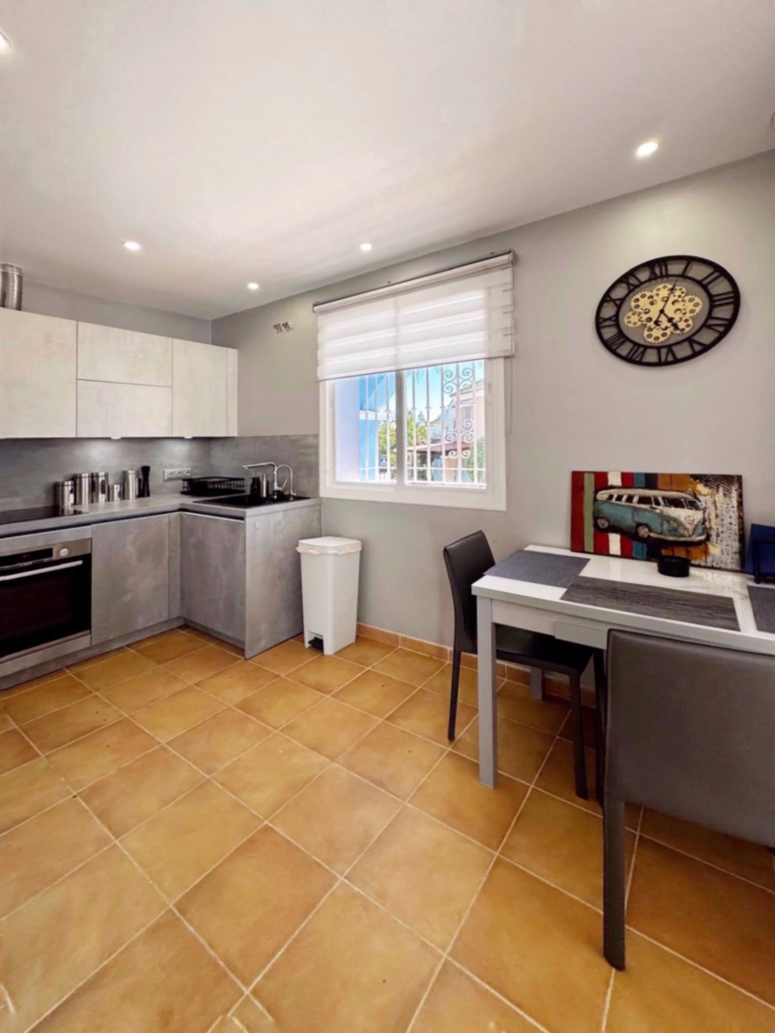 House - Townhouse в продаже в Marbella, Málaga. В доме 2 спален и 2 ванных комнат. Площадь дома 159 м²