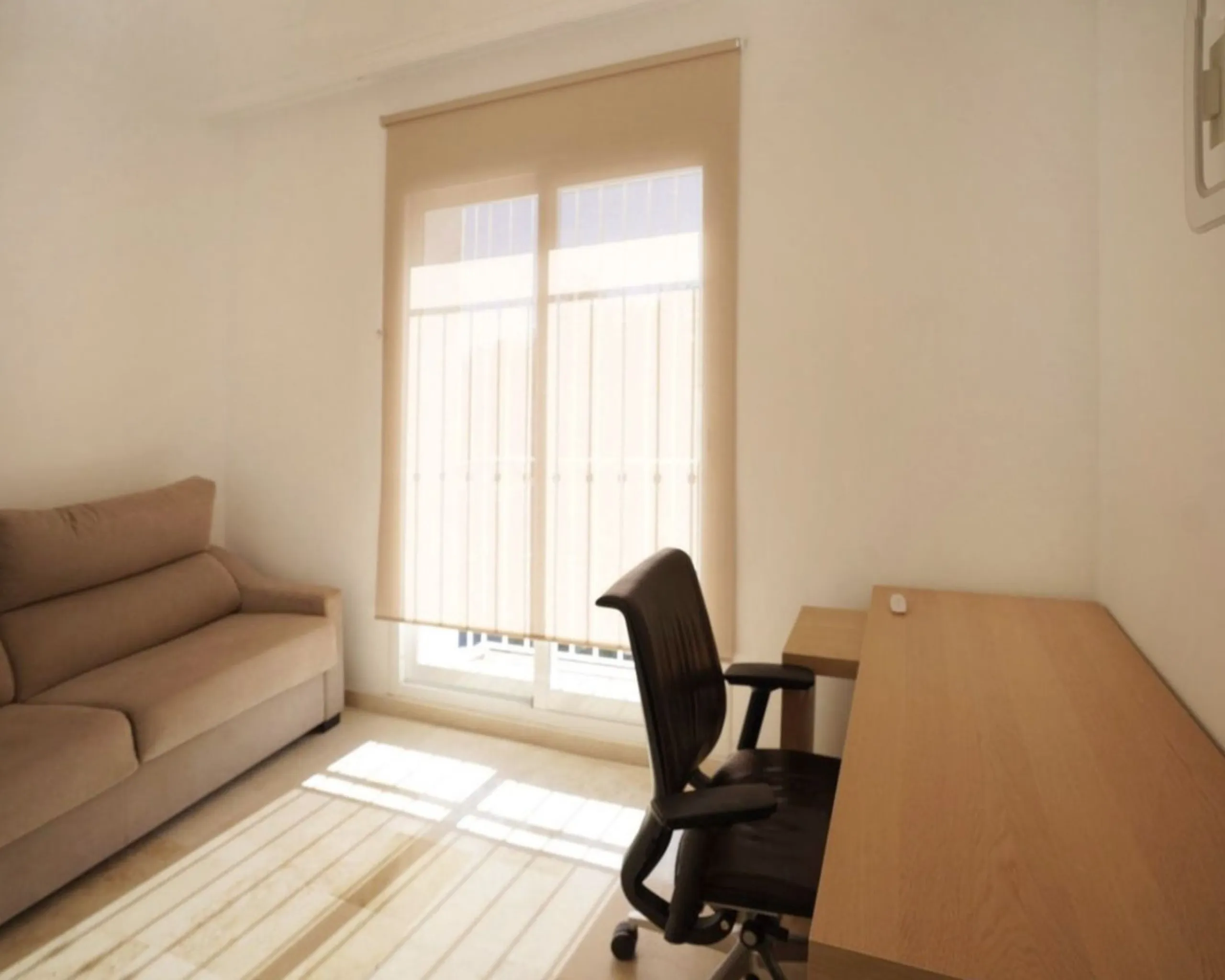 House - Townhouse в продаже в Marbella, Málaga. В доме 2 спален и 2 ванных комнат. Площадь дома 159 м²