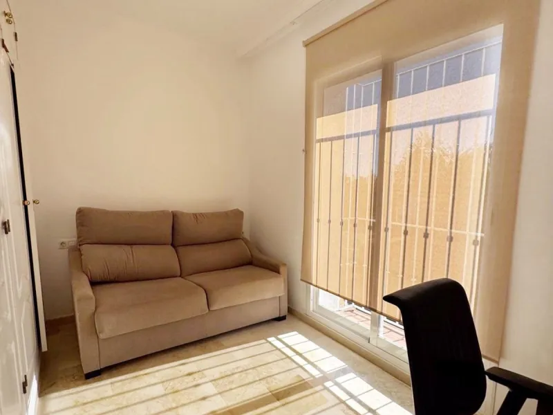 House - Townhouse в продаже в Marbella, Málaga. В доме 2 спален и 2 ванных комнат. Площадь дома 159 м²