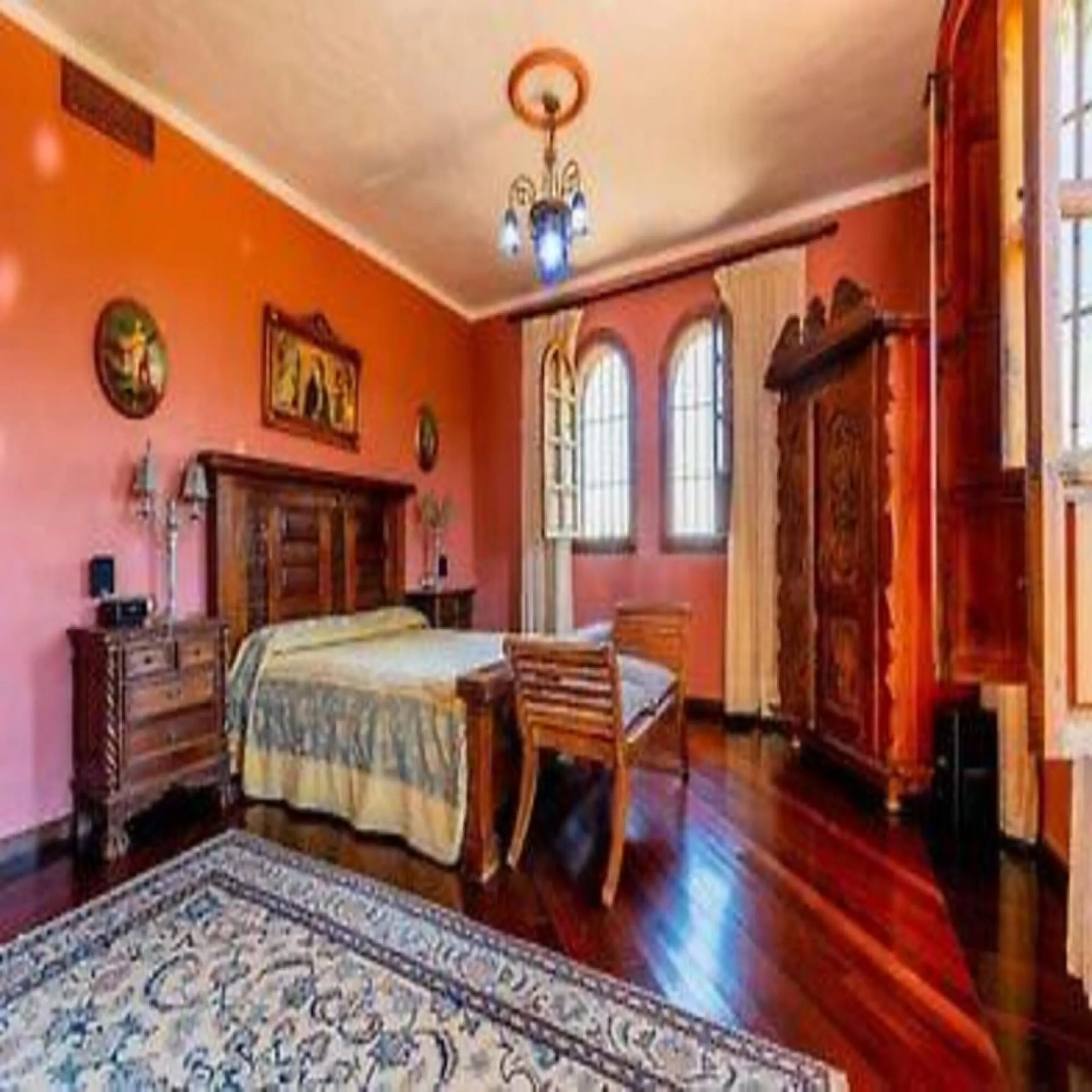 House - Finca - Cortijo в продаже в Alhaurín el Grande, Málaga. В доме 6 спален и 6 ванных комнат. Площадь дома 980 м². Площадь участка 57000 м²