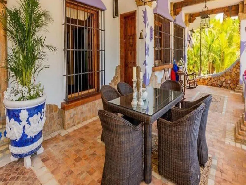 House - Finca - Cortijo в продаже в Alhaurín el Grande, Málaga. В доме 6 спален и 6 ванных комнат. Площадь дома 980 м². Площадь участка 57000 м²