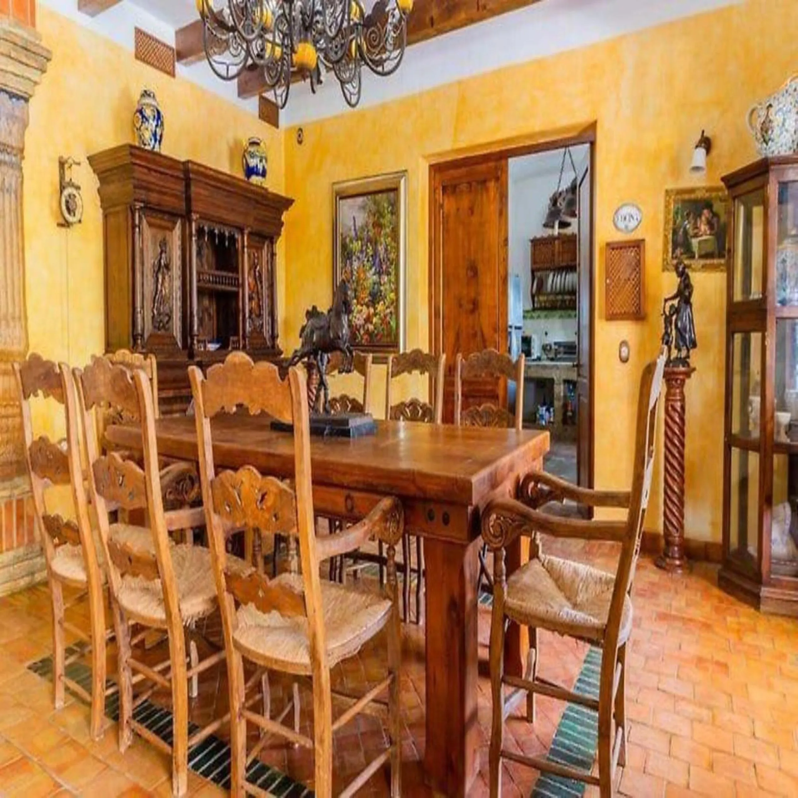 House - Finca - Cortijo в продаже в Alhaurín el Grande, Málaga. В доме 6 спален и 6 ванных комнат. Площадь дома 980 м². Площадь участка 57000 м²