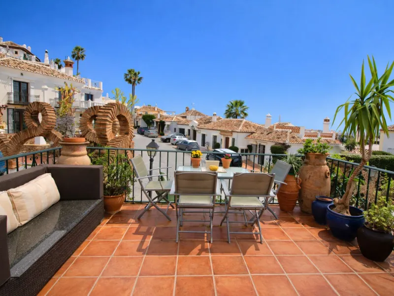 Charming 2 Bedroom 2 Bathroom Townhouse with Sea & Golf Views in Puebla Aida, Mijas Golf