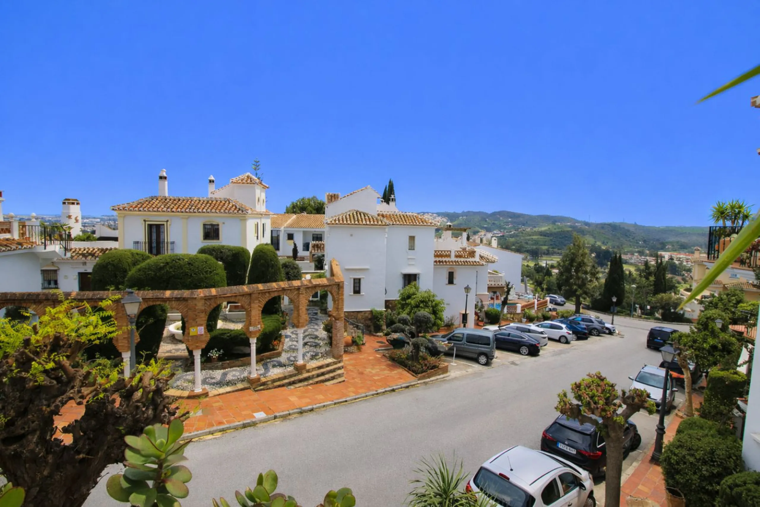 Charming 2 Bedroom 2 Bathroom Townhouse with Sea & Golf Views in Puebla Aida, Mijas Golf