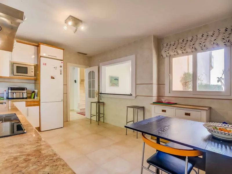 Fantastic townhouse in the prestigious Artola area of Marbella