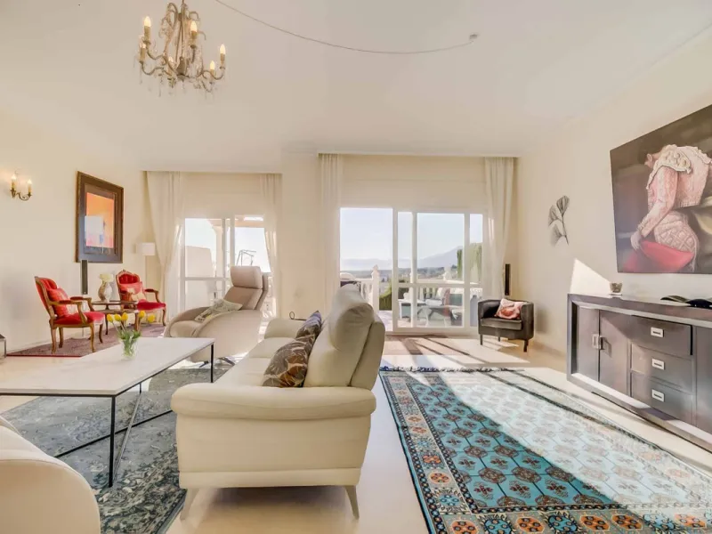 Fantastic townhouse in the prestigious Artola area of Marbella