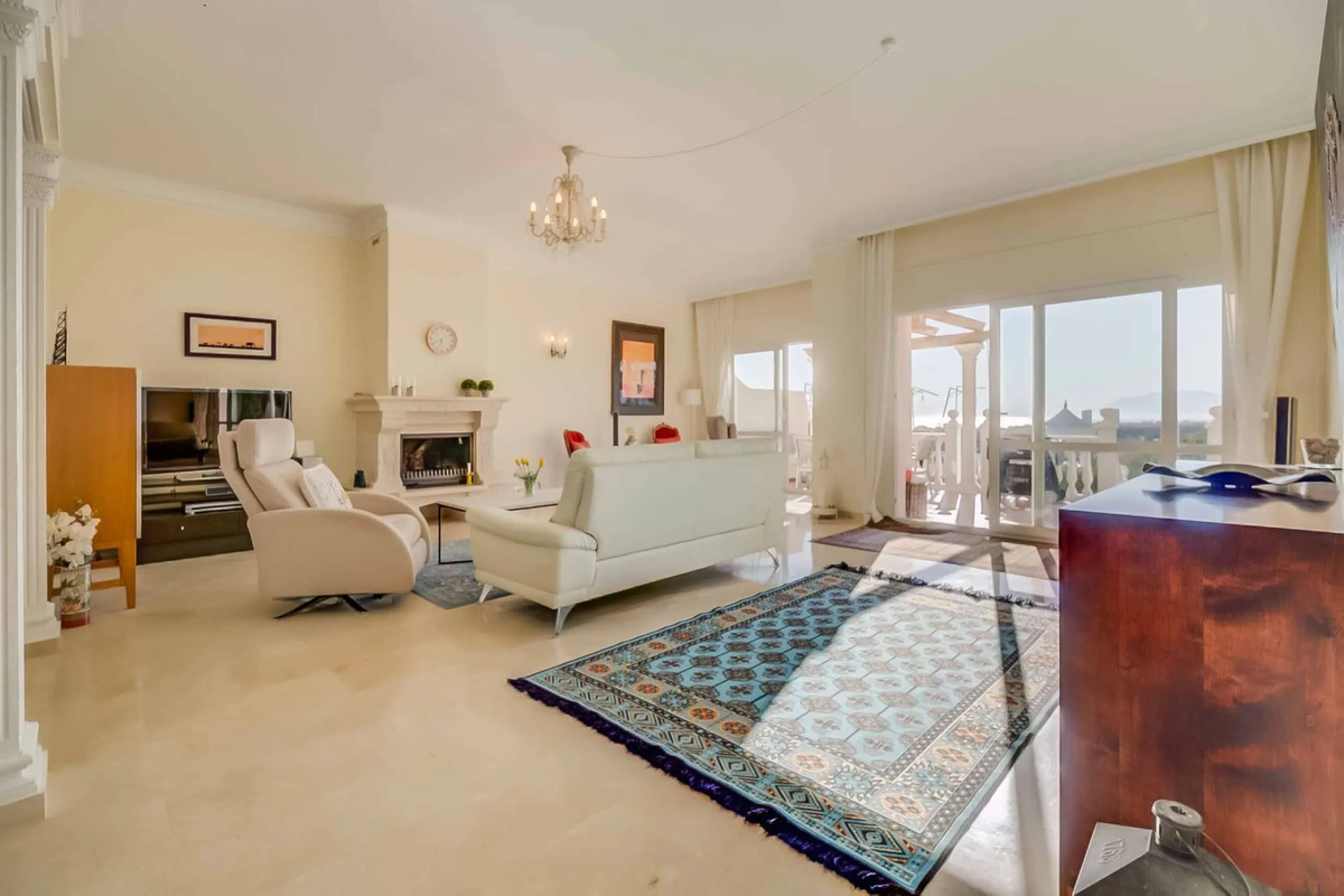Fantastic townhouse in the prestigious Artola area of Marbella