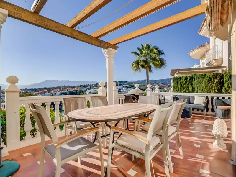 Fantastic townhouse in the prestigious Artola area of Marbella