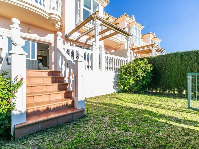 Fantastic townhouse in the prestigious Artola area of Marbella