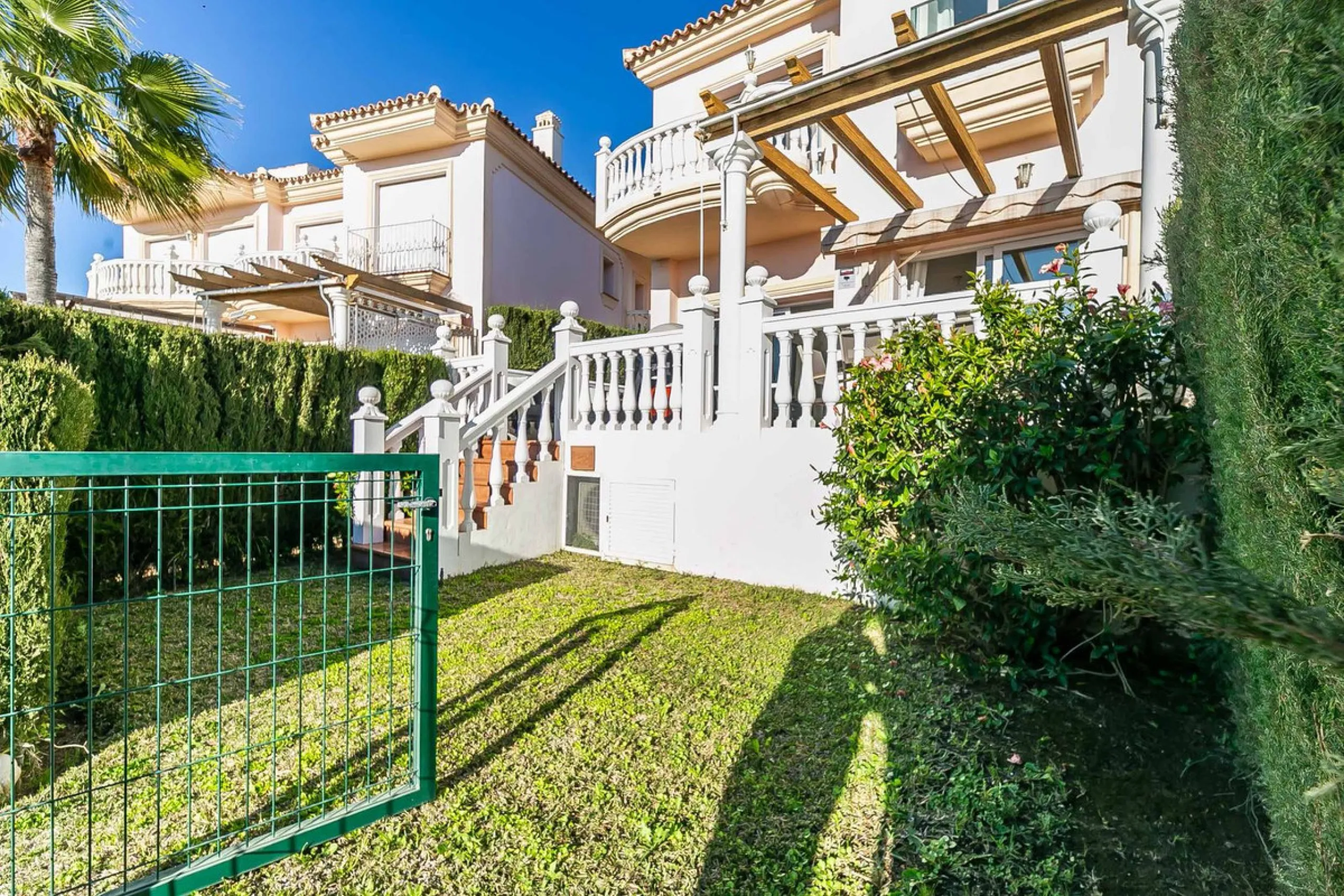 Fantastic townhouse in the prestigious Artola area of Marbella