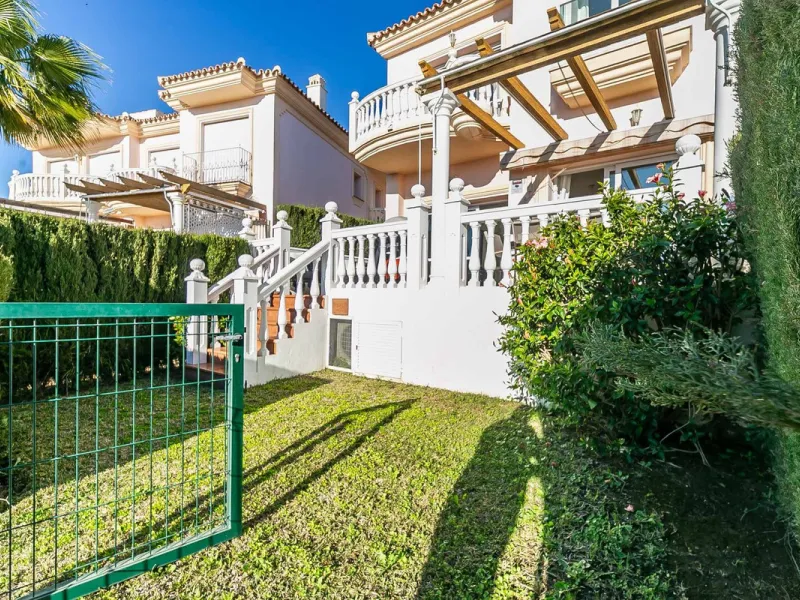 Fantastic townhouse in the prestigious Artola area of Marbella