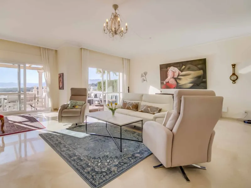 Fantastic townhouse in the prestigious Artola area of Marbella