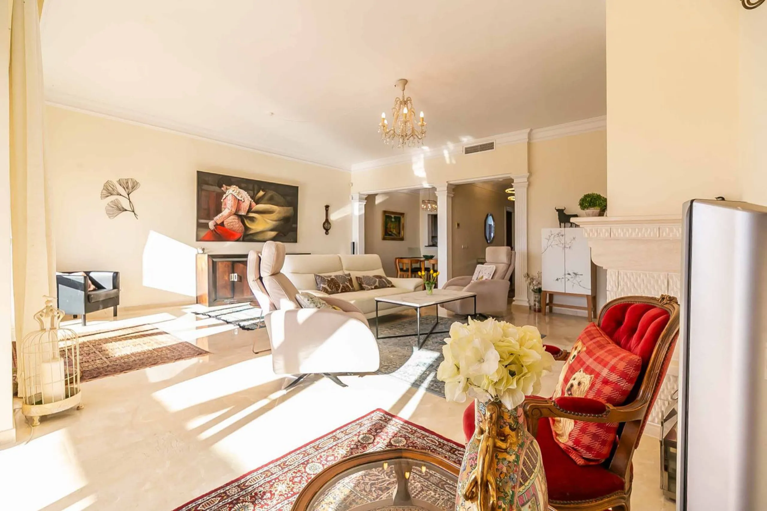 Fantastic townhouse in the prestigious Artola area of Marbella