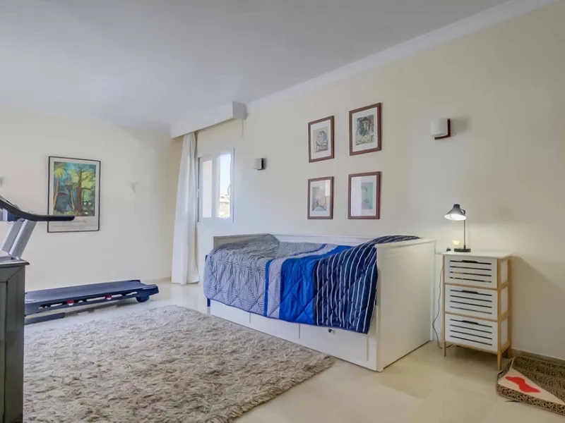 Fantastic townhouse in the prestigious Artola area of Marbella