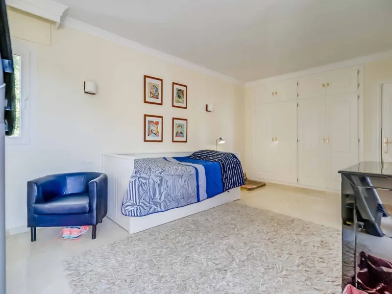 Fantastic townhouse in the prestigious Artola area of Marbella