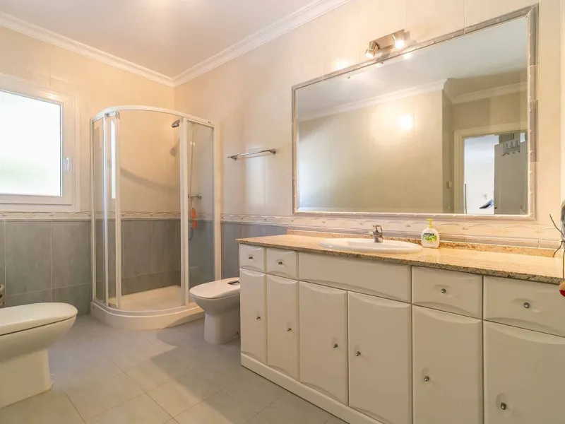Fantastic townhouse in the prestigious Artola area of Marbella