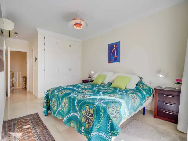 Fantastic townhouse in the prestigious Artola area of Marbella