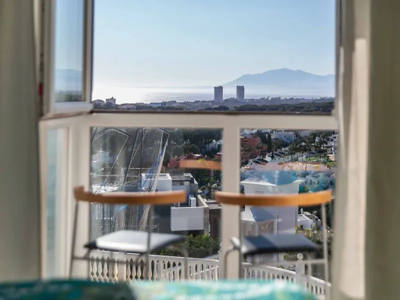 Fantastic townhouse in the prestigious Artola area of Marbella