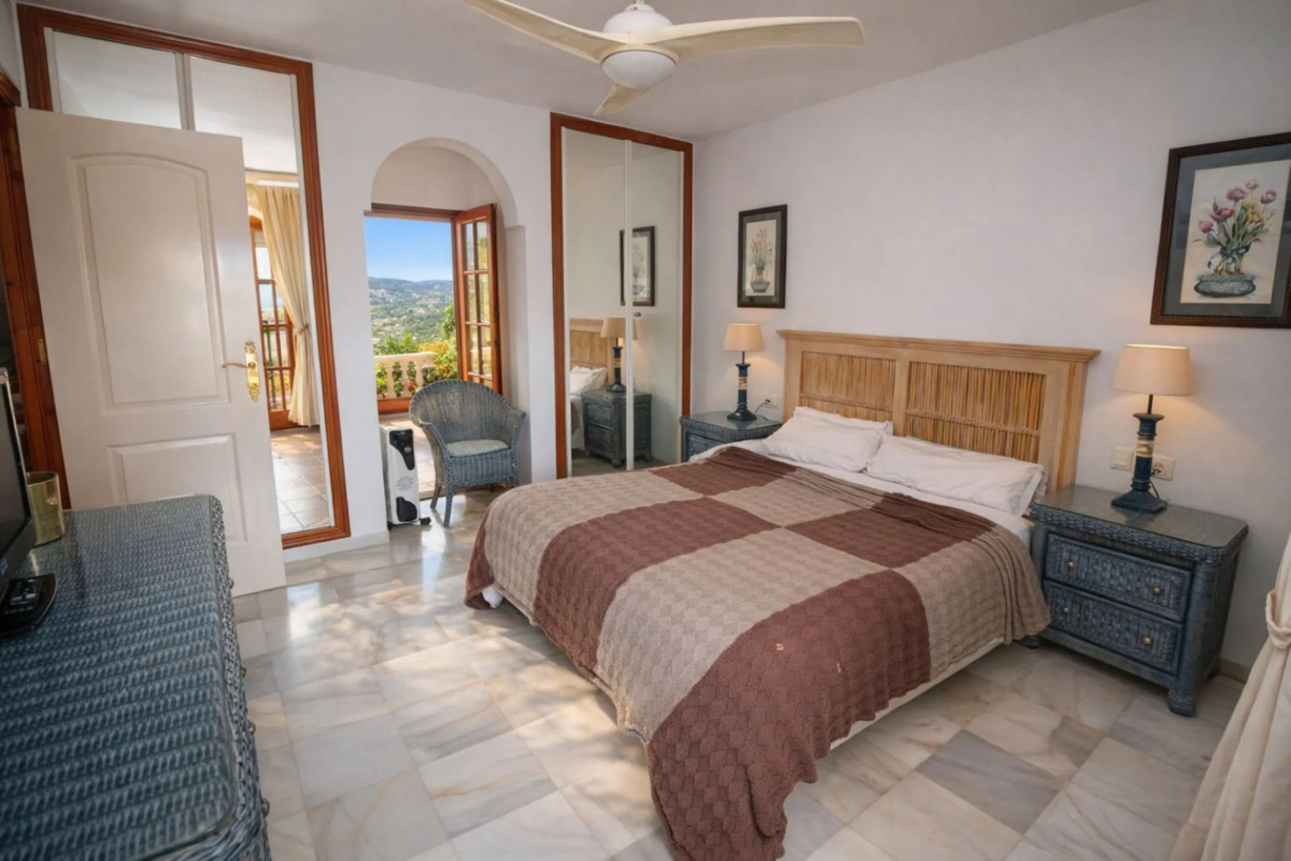 Charming 2 Bedroom 2 Bathroom Townhouse with Sea & Golf Views in Puebla Aida, Mijas Golf
