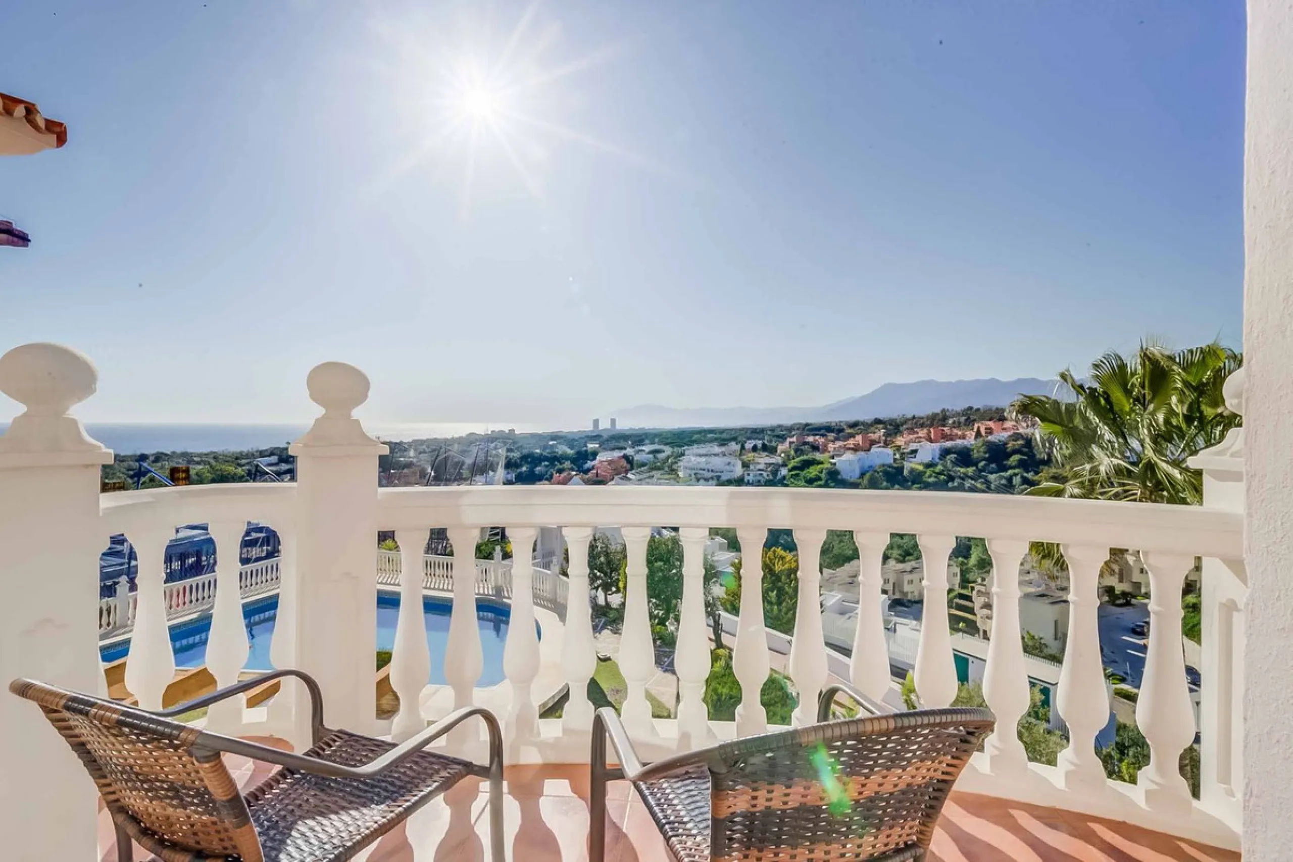 Fantastic townhouse in the prestigious Artola area of Marbella