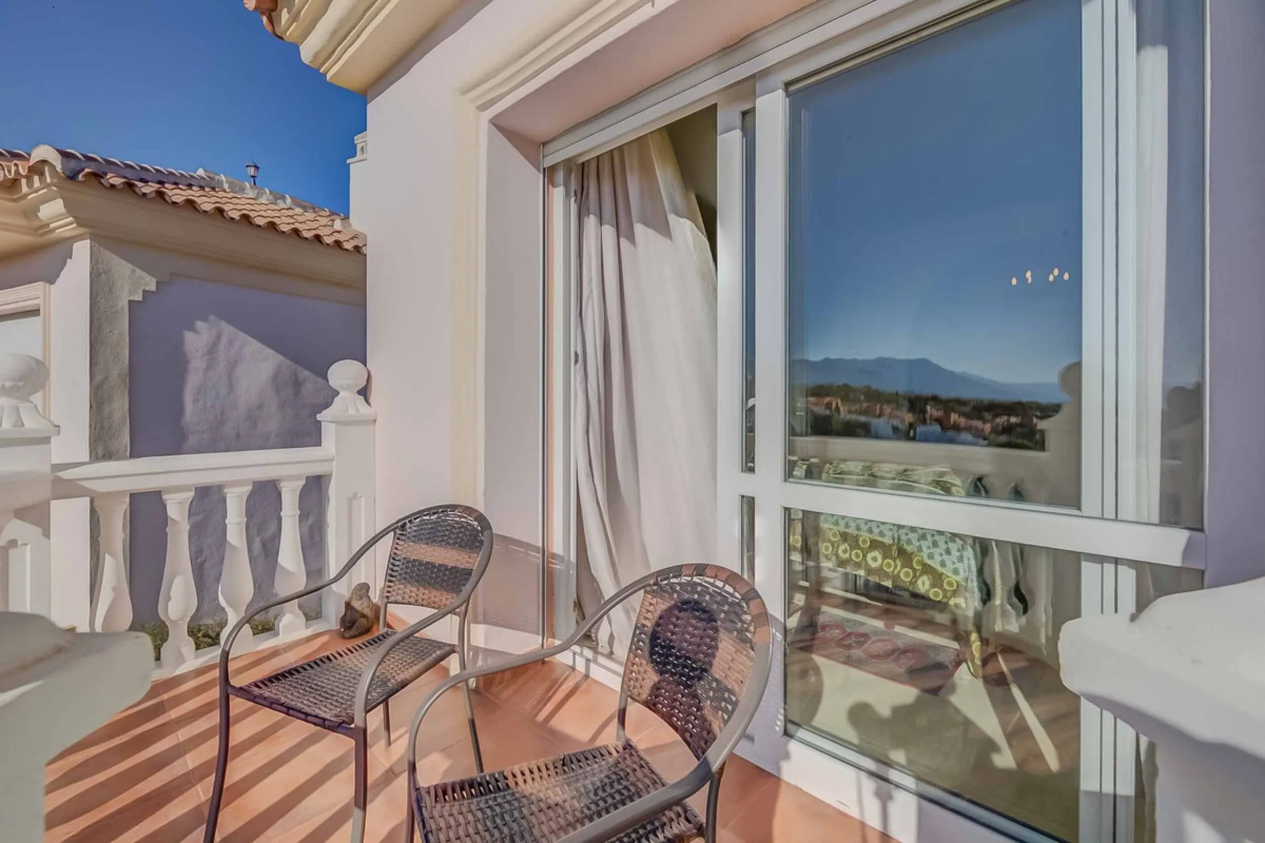 Fantastic townhouse in the prestigious Artola area of Marbella