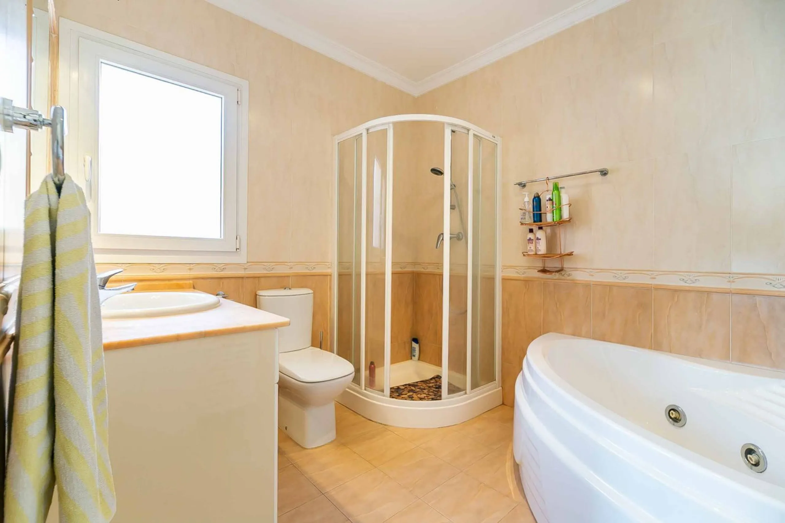 Fantastic townhouse in the prestigious Artola area of Marbella