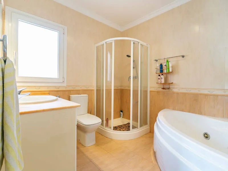 Fantastic townhouse in the prestigious Artola area of Marbella