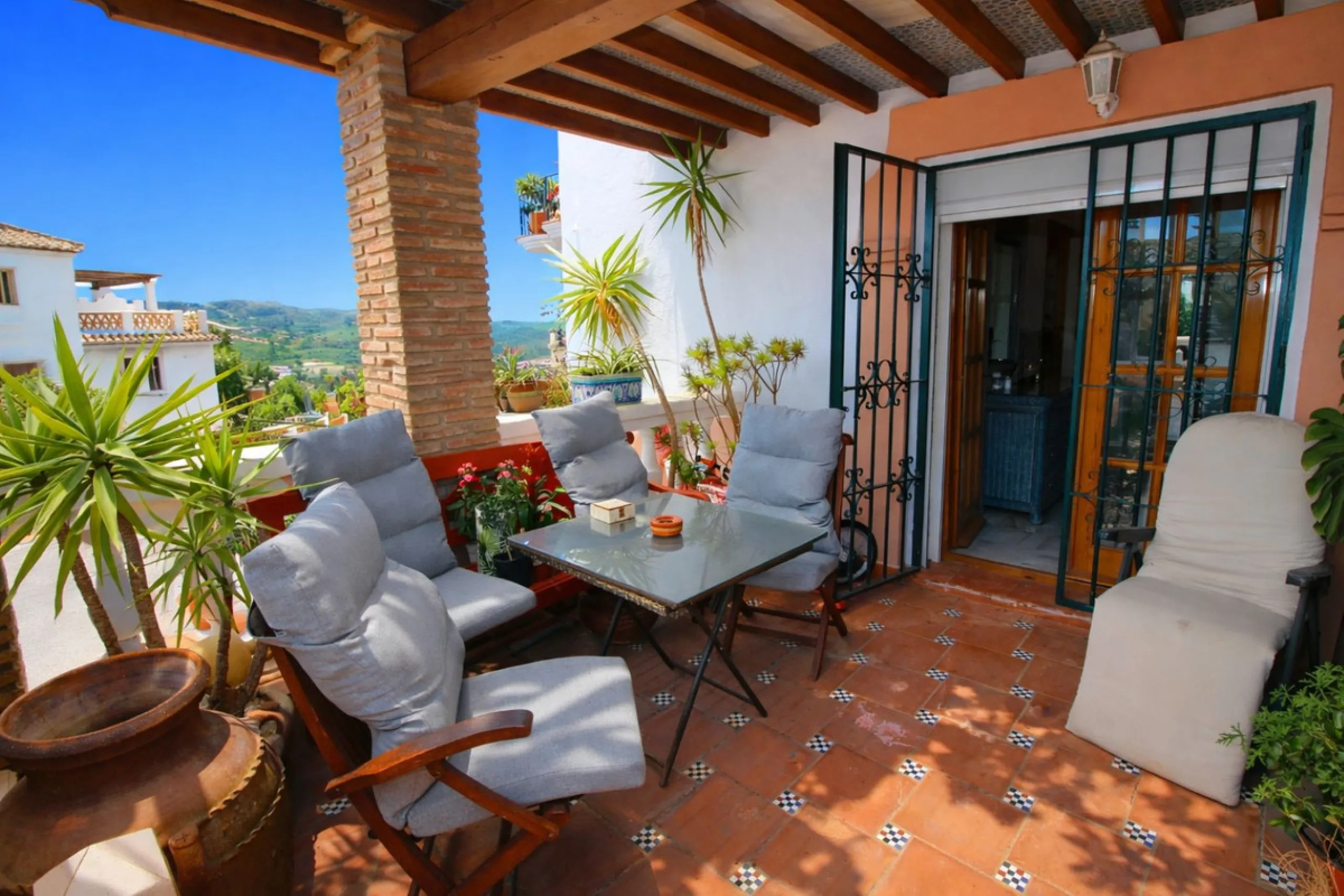 Charming 2 Bedroom 2 Bathroom Townhouse with Sea & Golf Views in Puebla Aida, Mijas Golf