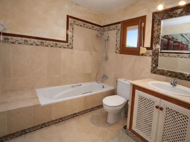 Charming 2 Bedroom 2 Bathroom Townhouse with Sea & Golf Views in Puebla Aida, Mijas Golf