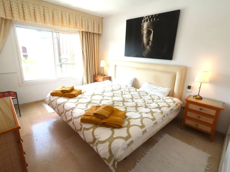 Apartment - Top Floor Apartment в продаже в Estepona, Málaga. В доме 2 спален и 2 ванных комнат. Площадь дома 110 м²
