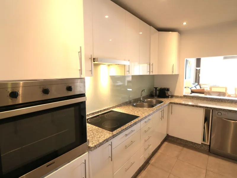 Apartment - Top Floor Apartment в продаже в Estepona, Málaga. В доме 2 спален и 2 ванных комнат. Площадь дома 110 м²