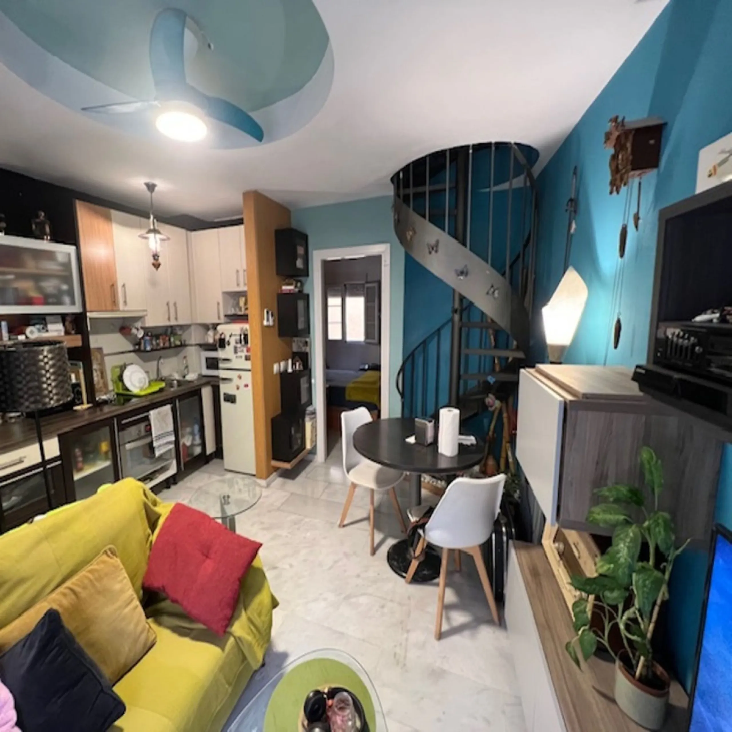 Apartment - Top Floor Apartment в продаже в Málaga, Málaga. В доме 2 спален и 2 ванных комнат. Площадь дома 80 м²