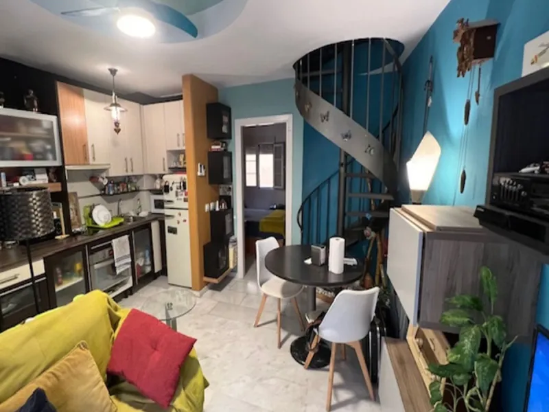Apartment - Top Floor Apartment в продаже в Málaga, Málaga. В доме 2 спален и 2 ванных комнат. Площадь дома 80 м²