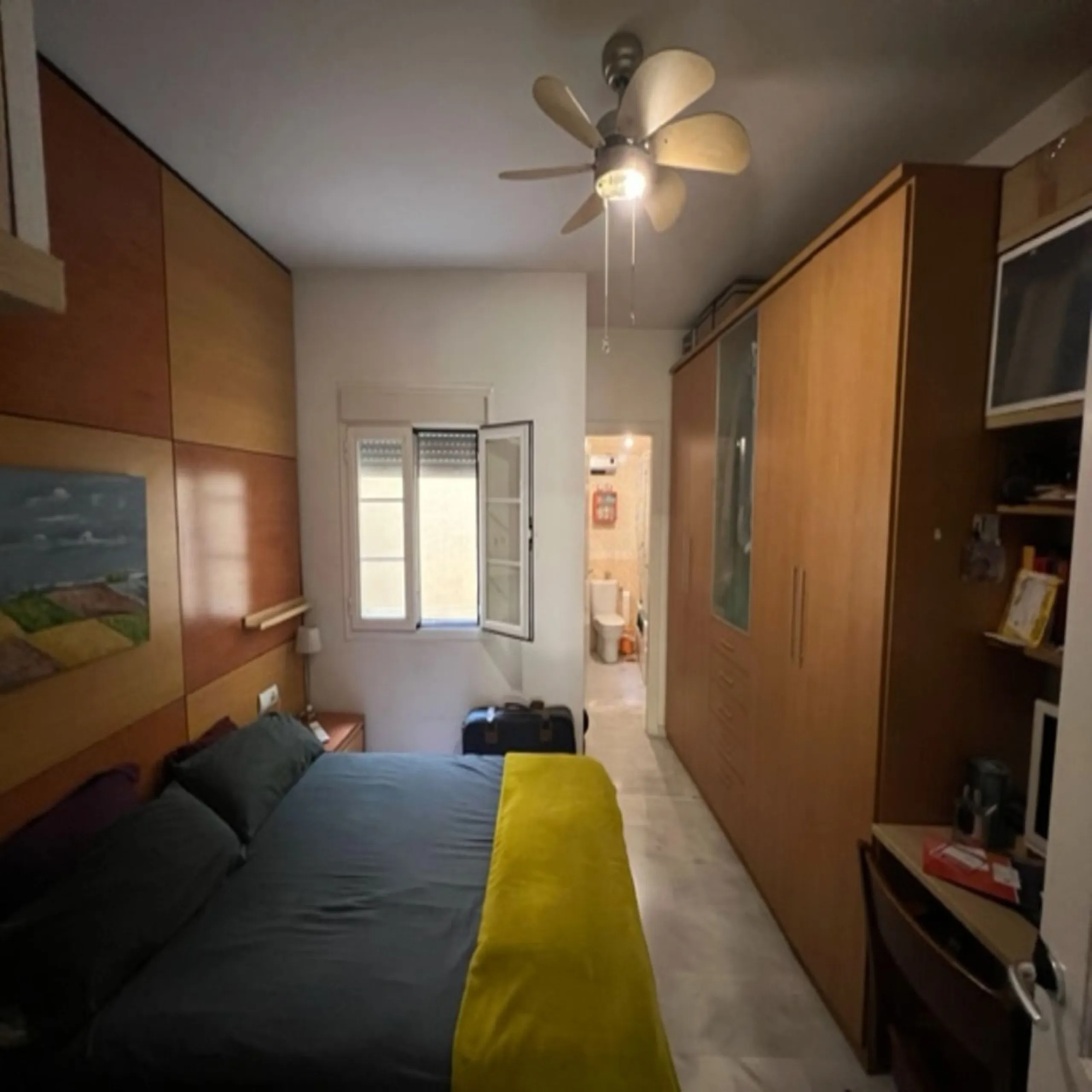 Apartment - Top Floor Apartment в продаже в Málaga, Málaga. В доме 2 спален и 2 ванных комнат. Площадь дома 80 м²