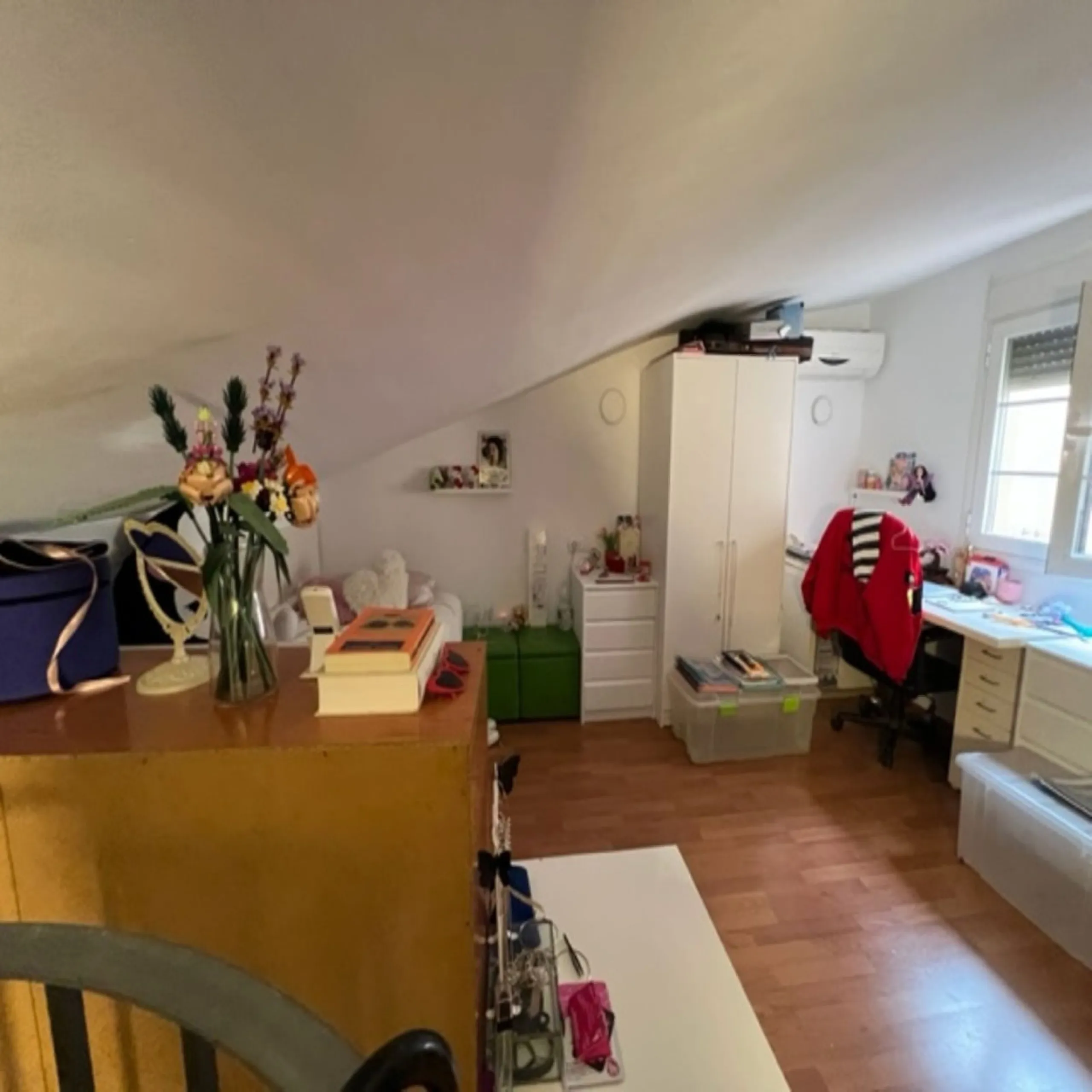 Apartment - Top Floor Apartment в продаже в Málaga, Málaga. В доме 2 спален и 2 ванных комнат. Площадь дома 80 м²