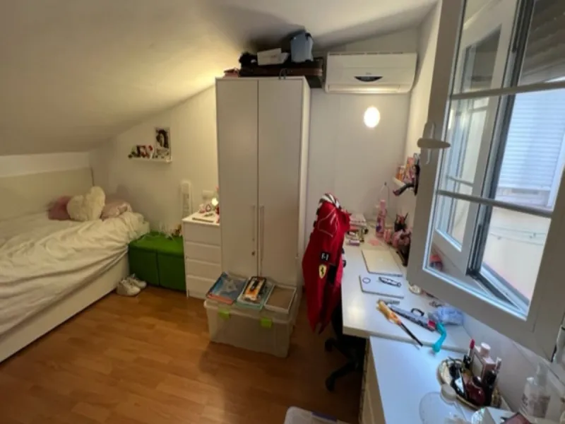 Apartment - Top Floor Apartment в продаже в Málaga, Málaga. В доме 2 спален и 2 ванных комнат. Площадь дома 80 м²