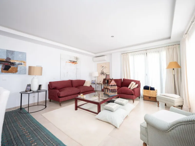 Nestled in the charming Andalusian-style urbanization of Pueblo Los Monteros in Altos de Marbella, this extraordinary apartment blends traditional elegance with modern sophistication. Originally two separate side-by-side duplex properties, this residence 