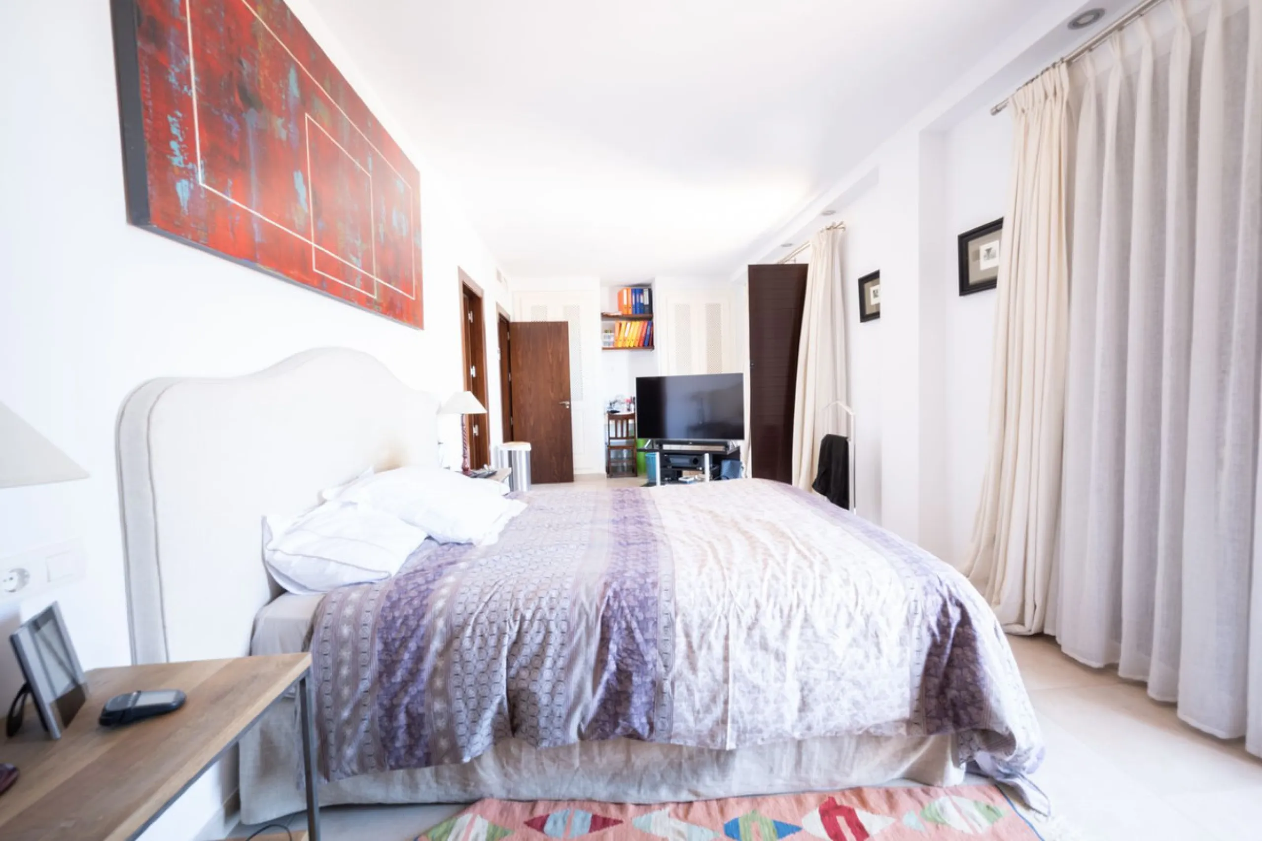 Nestled in the charming Andalusian-style urbanization of Pueblo Los Monteros in Altos de Marbella, this extraordinary apartment blends traditional elegance with modern sophistication. Originally two separate side-by-side duplex properties, this residence 