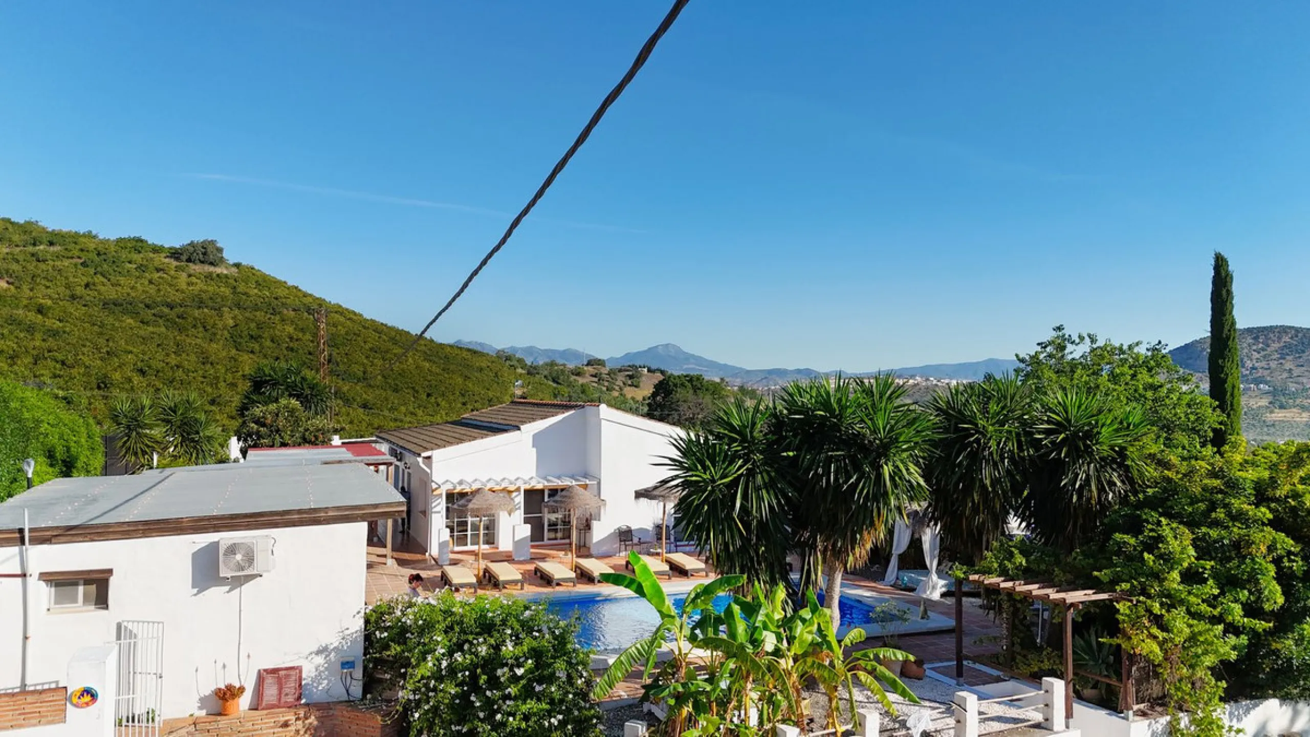 Holiday rental business opportunity: Licensed country house with growth potential in the best area of ​​Alhaurin.