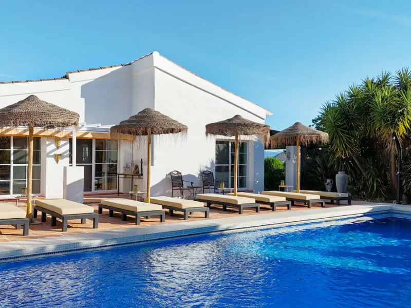 Holiday rental business opportunity: Licensed country house with growth potential in the best area of ​​Alhaurin.