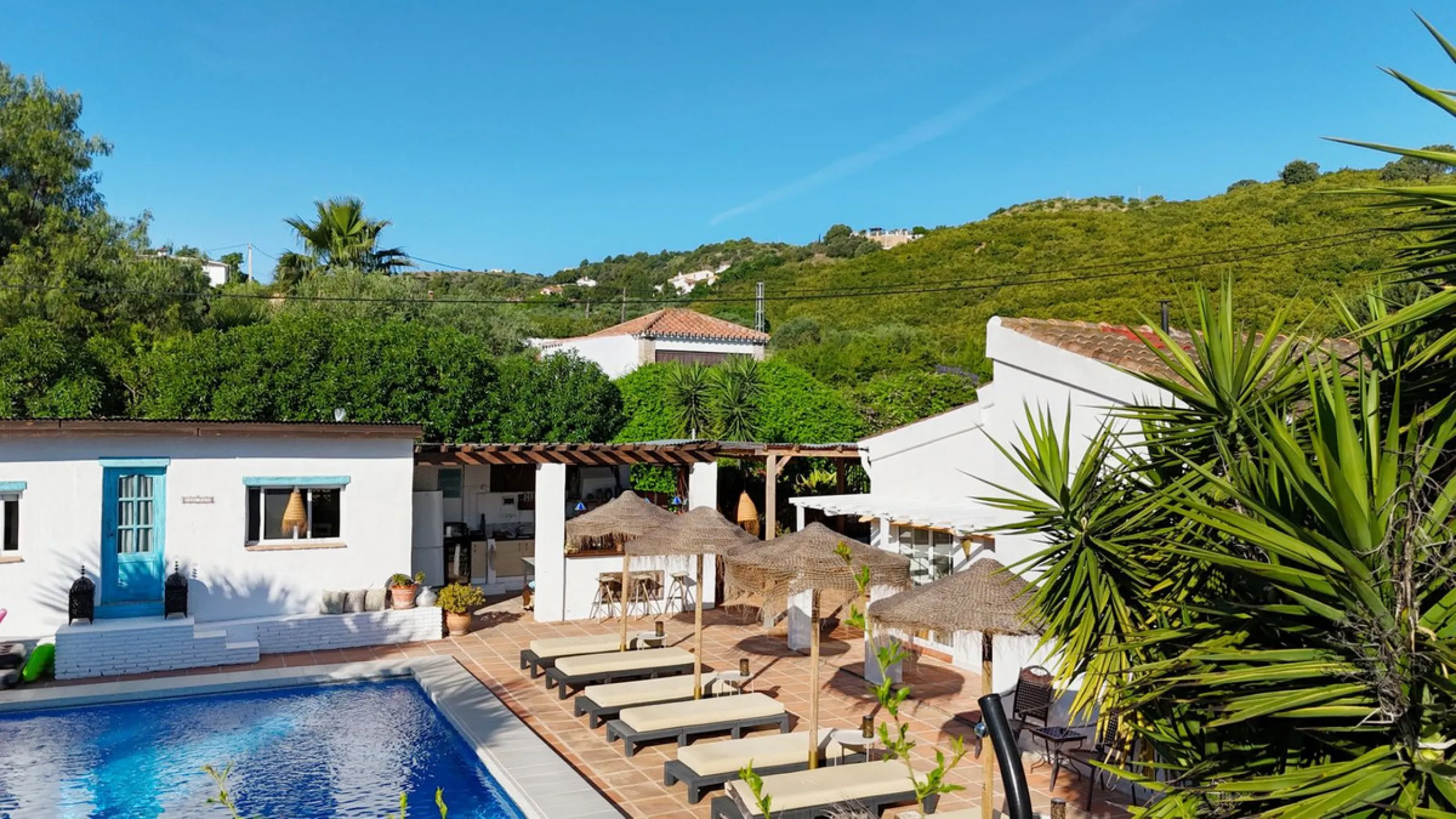 Holiday rental business opportunity: Licensed country house with growth potential in the best area of ​​Alhaurin.