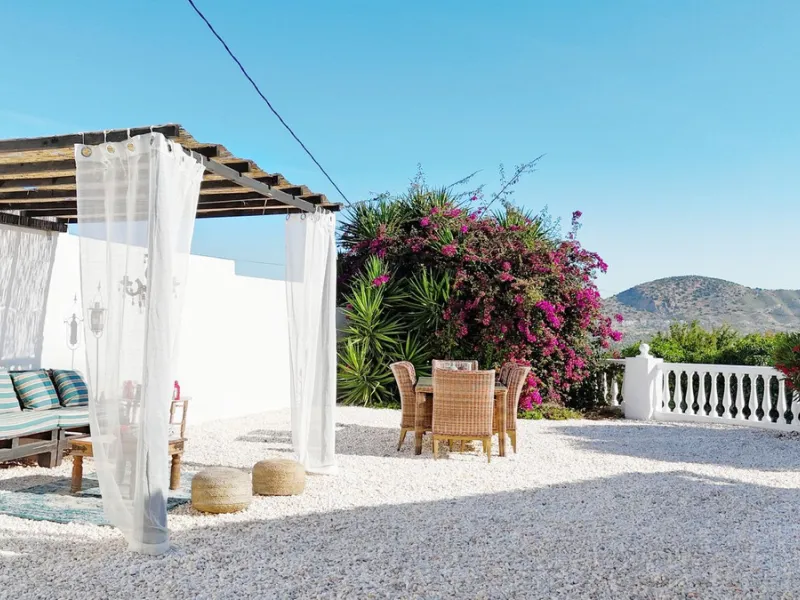 Holiday rental business opportunity: Licensed country house with growth potential in the best area of ​​Alhaurin.