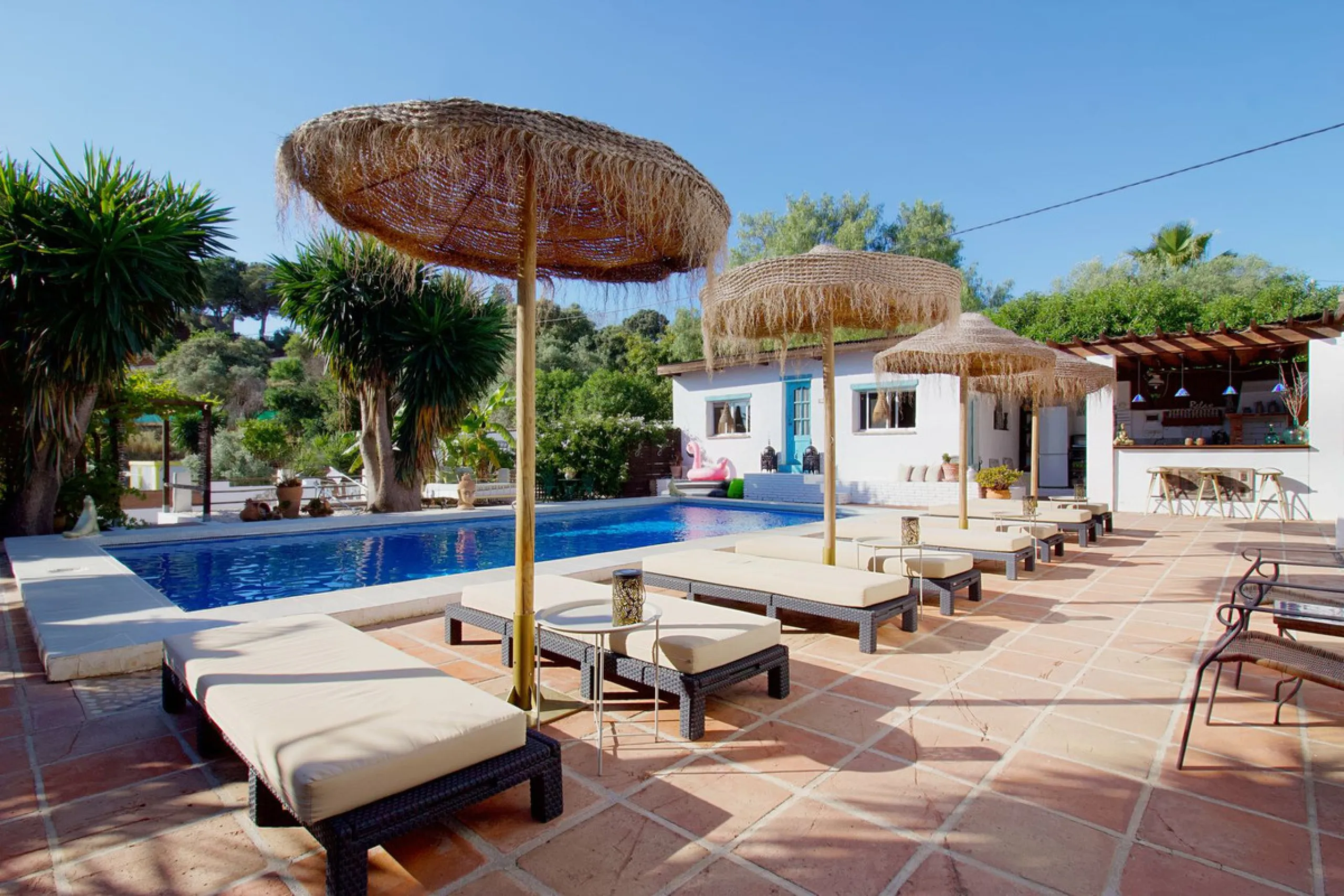 Holiday rental business opportunity: Licensed country house with growth potential in the best area of ​​Alhaurin.