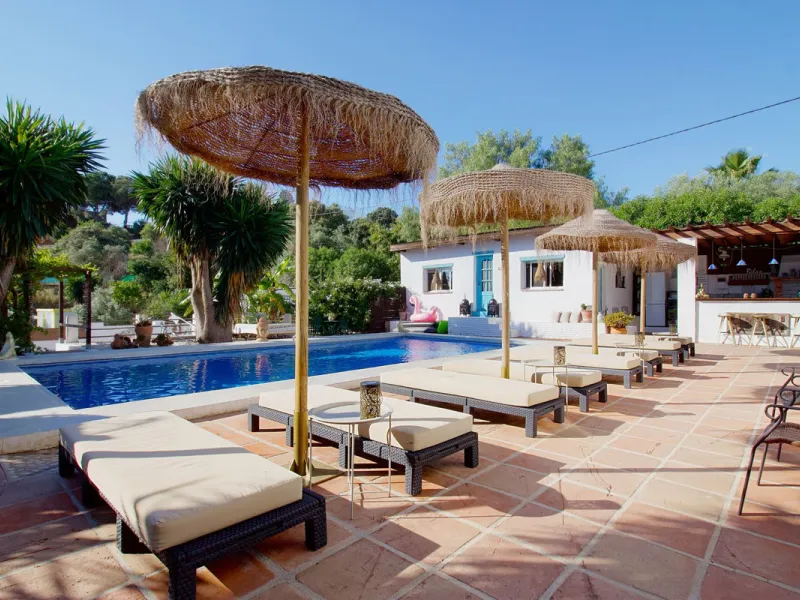 Holiday rental business opportunity: Licensed country house with growth potential in the best area of ​​Alhaurin.