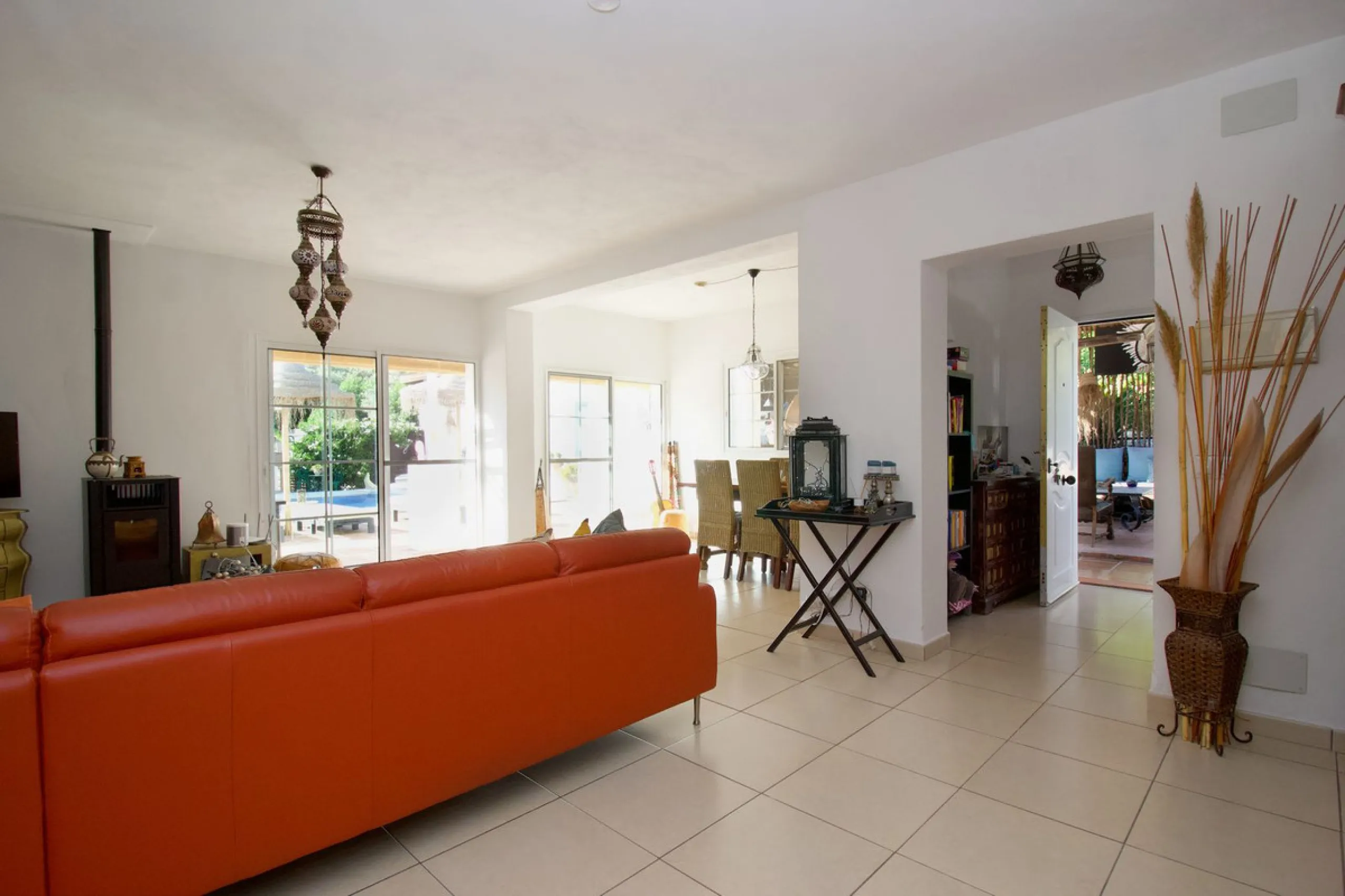 Holiday rental business opportunity: Licensed country house with growth potential in the best area of ​​Alhaurin.
